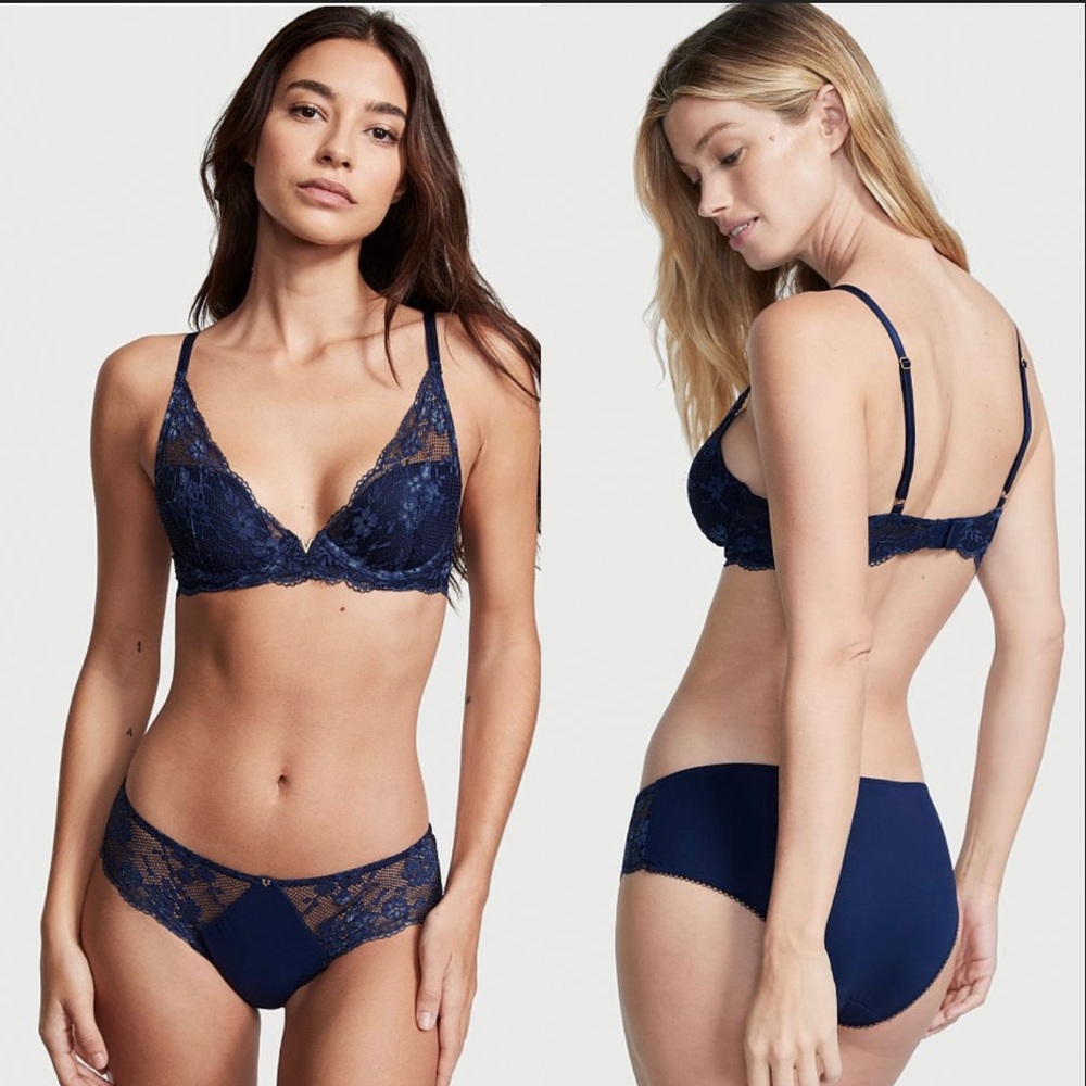Victoria’s Secret Love Cloud Lightly Lined Plunge Bra Victoria’s Secret bra navy